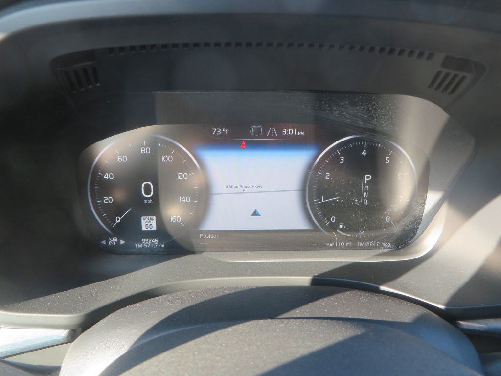 2021 Volvo XC60 Image 12