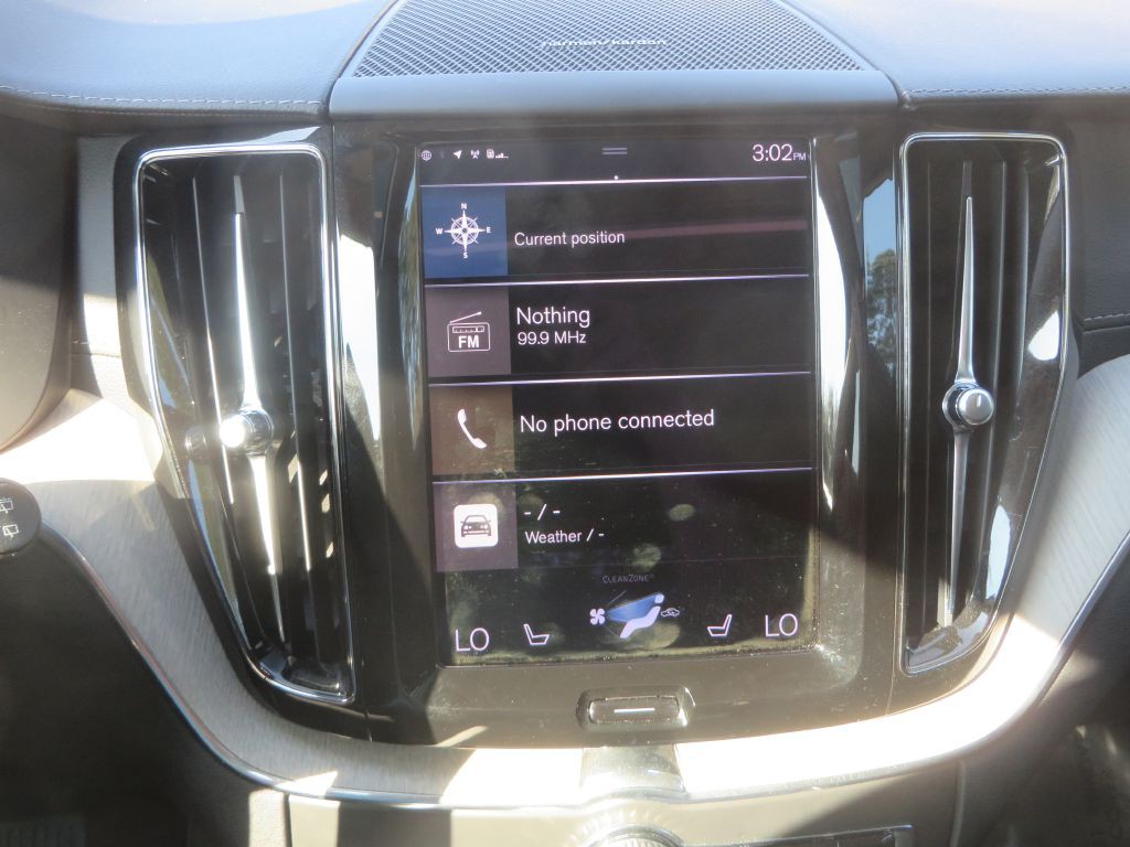 2021 Volvo XC60 Image 16