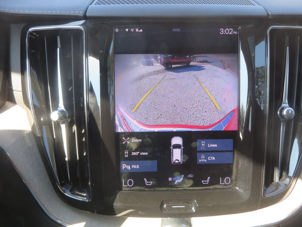 2021 Volvo XC60 Image 17
