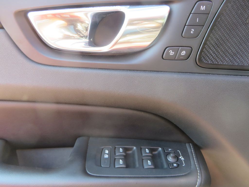 2021 Volvo XC60 Image 22