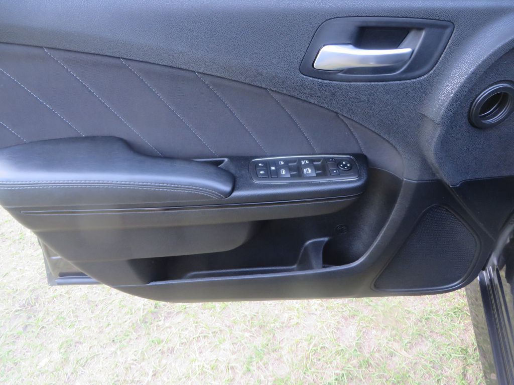 2021 Dodge Charger Image 11