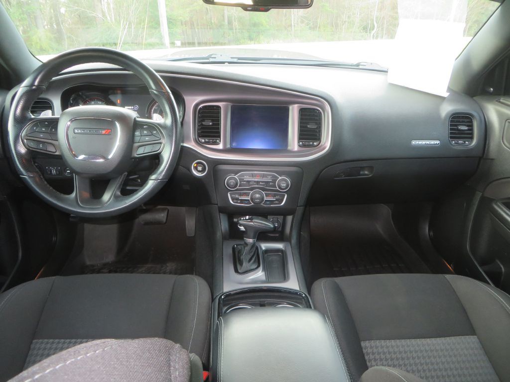 2021 Dodge Charger Image 12