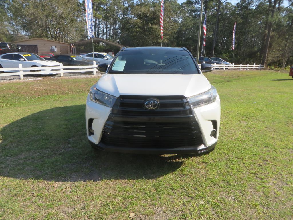 2019 Toyota Highlander Image 2
