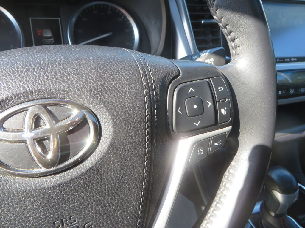 2019 Toyota Highlander Image 15