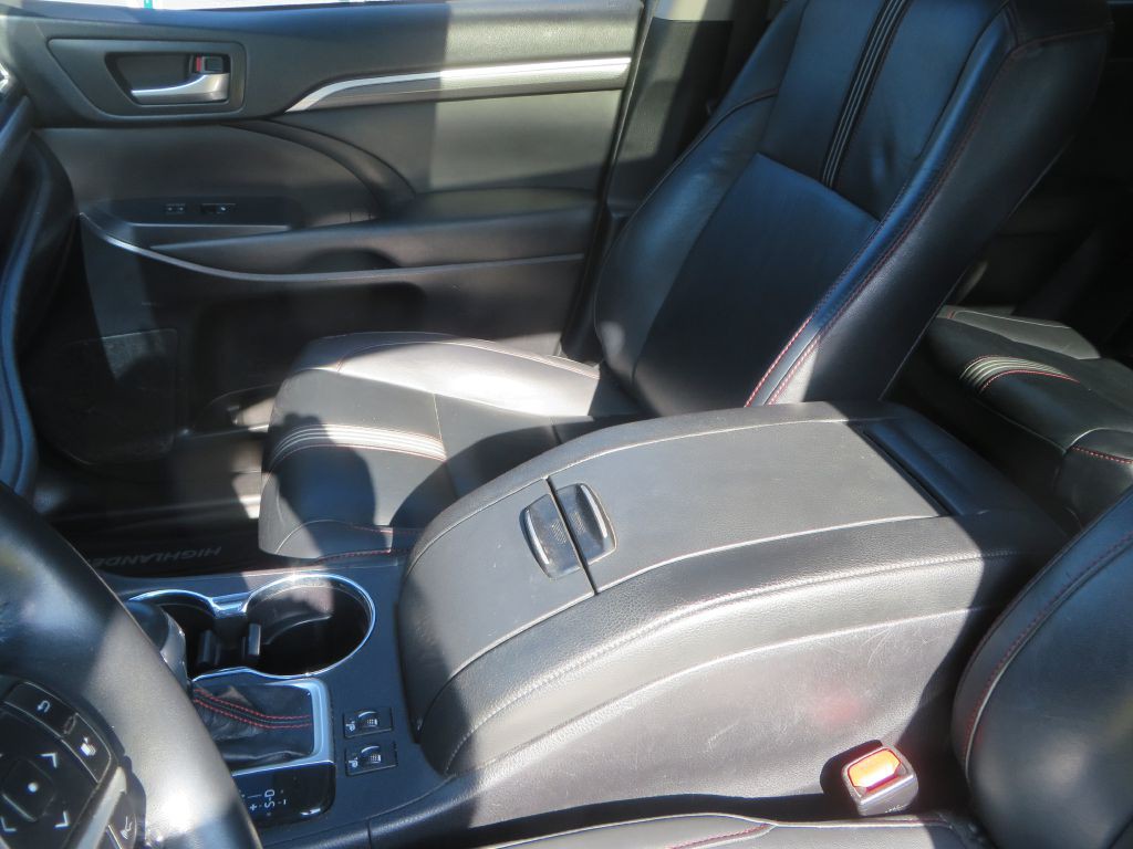 2019 Toyota Highlander Image 22