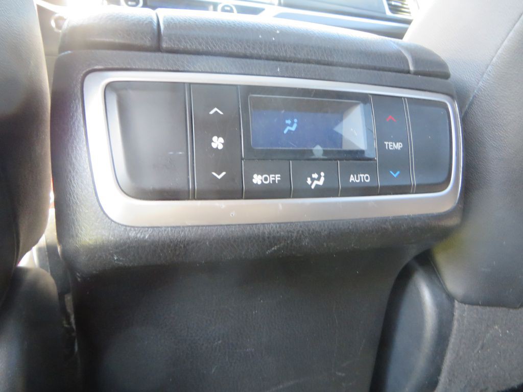 2019 Toyota Highlander Image 25