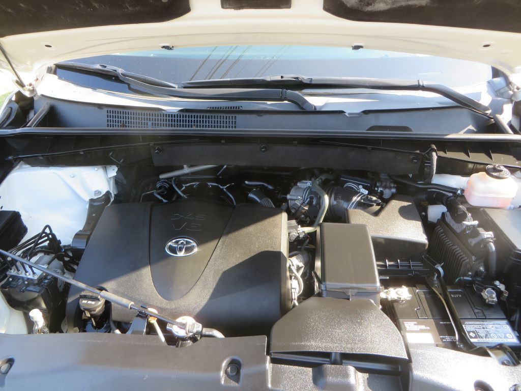 2019 Toyota Highlander Image 29