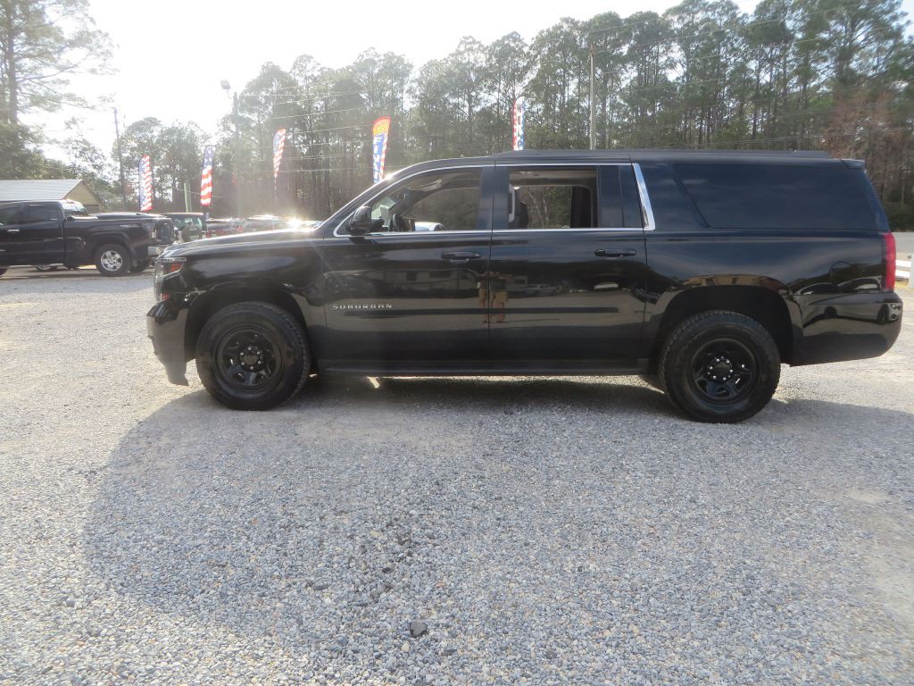 2017 Chevrolet Suburban Image 1