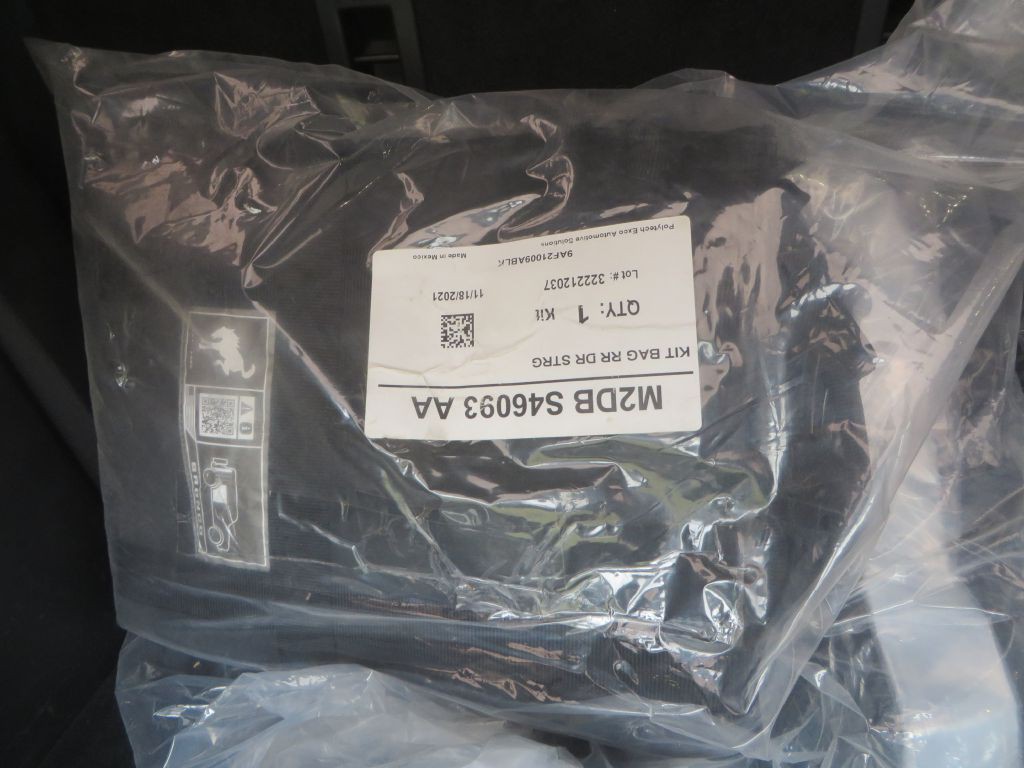 2022 Ford Bronco Image 27