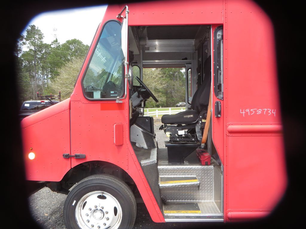 2018 Ford F59 Image 9