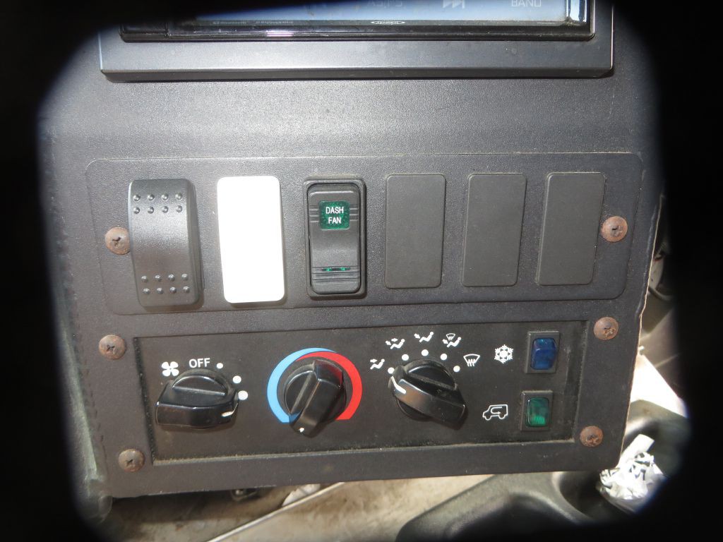 2018 Ford F59 Image 16