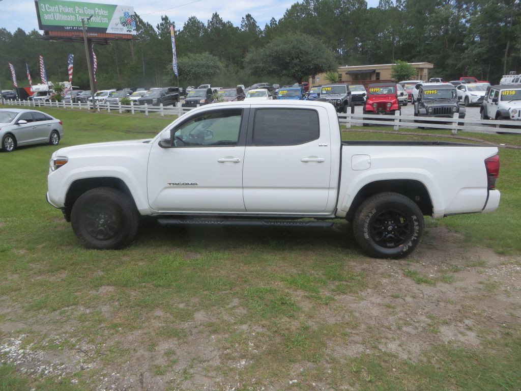 2022 Toyota Tacoma Image 1