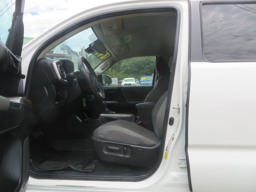 2022 Toyota Tacoma Image 11