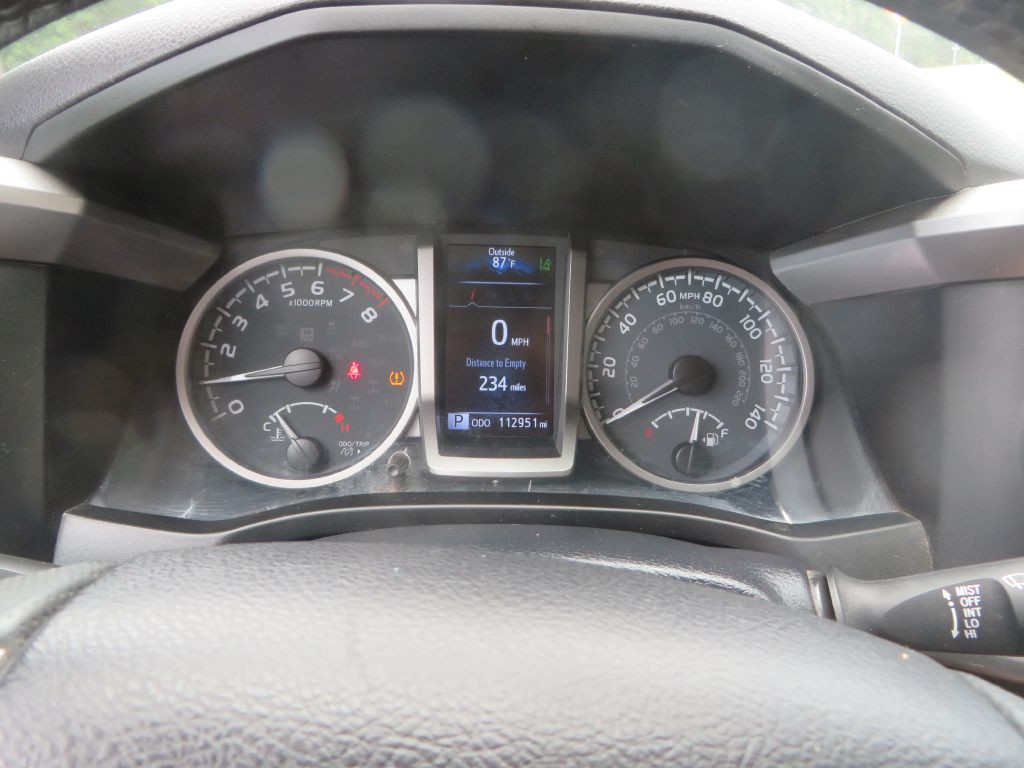 2022 Toyota Tacoma Image 18
