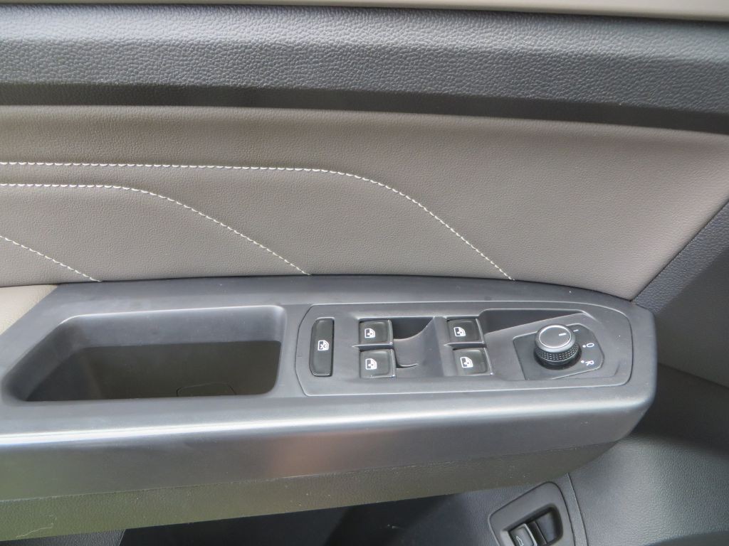 2021 Volkswagen Atlas Image 23