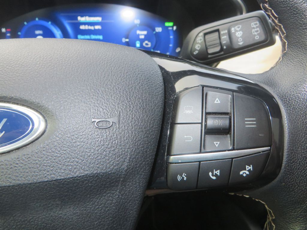 2021 Ford Escape Image 17