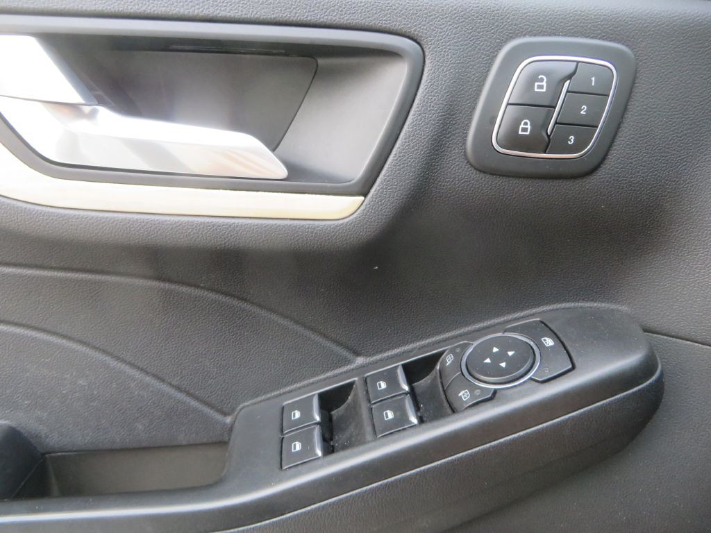 2021 Ford Escape Image 26