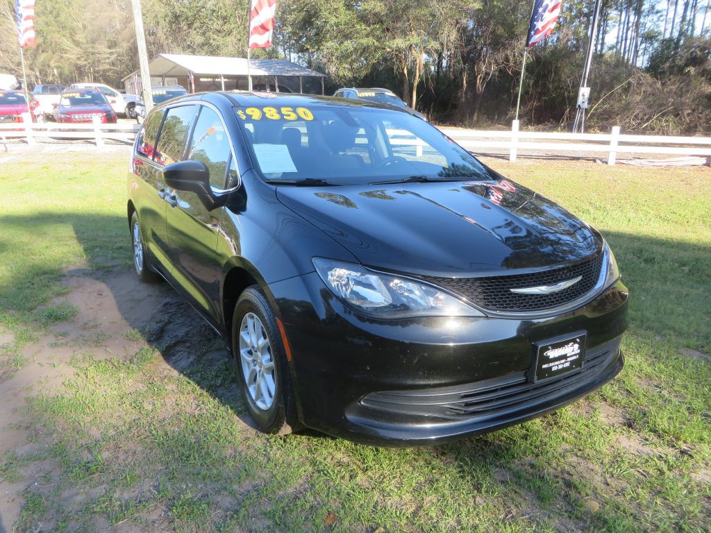 2017 Chrysler Pacifica Image 4