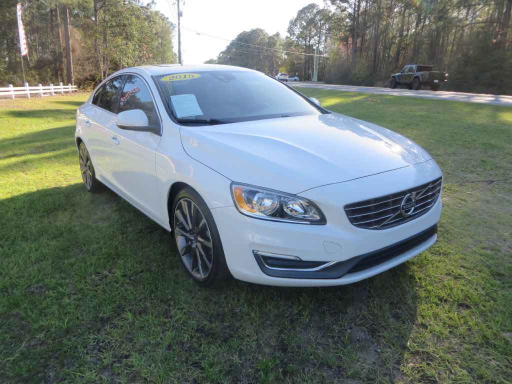 2015 Volvo S60 Image 4
