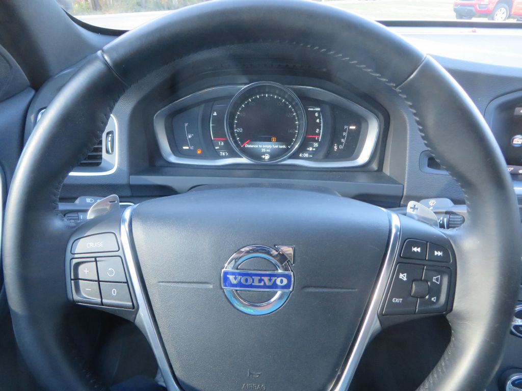 2015 Volvo S60 Image 10