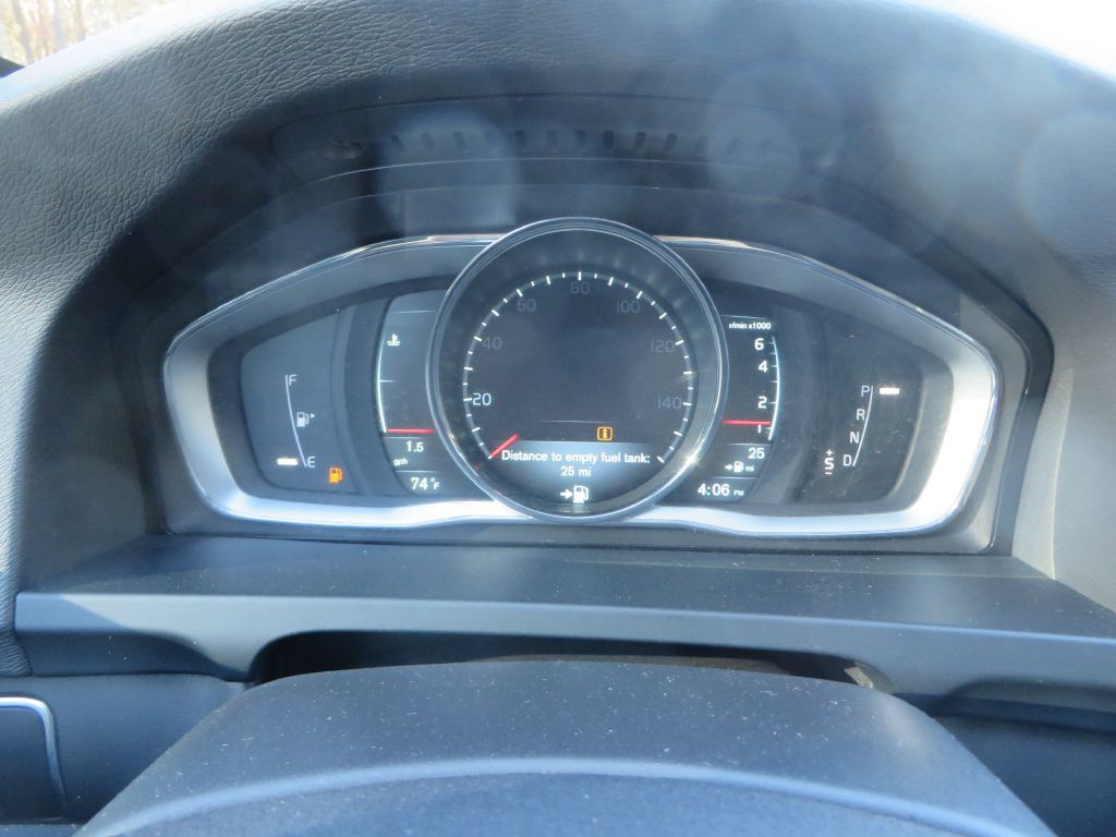 2015 Volvo S60 Image 11