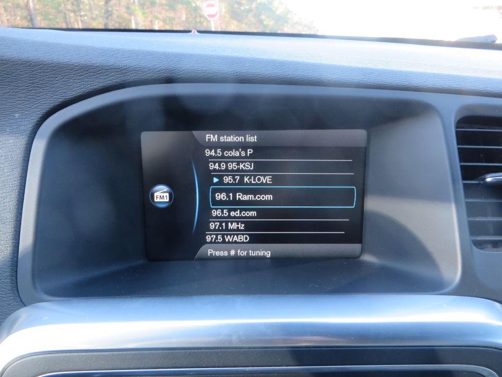 2015 Volvo S60 Image 15