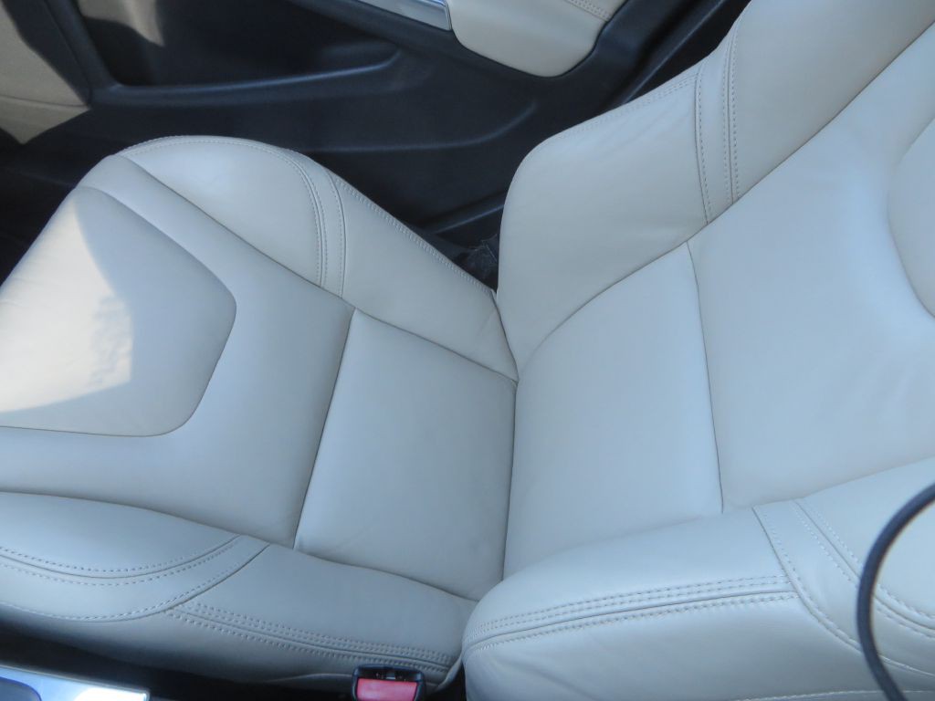 2015 Volvo S60 Image 18