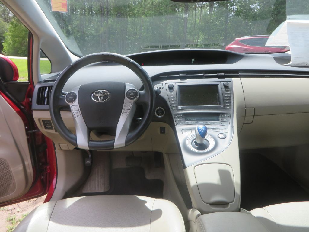 2010 Toyota Prius Image 10