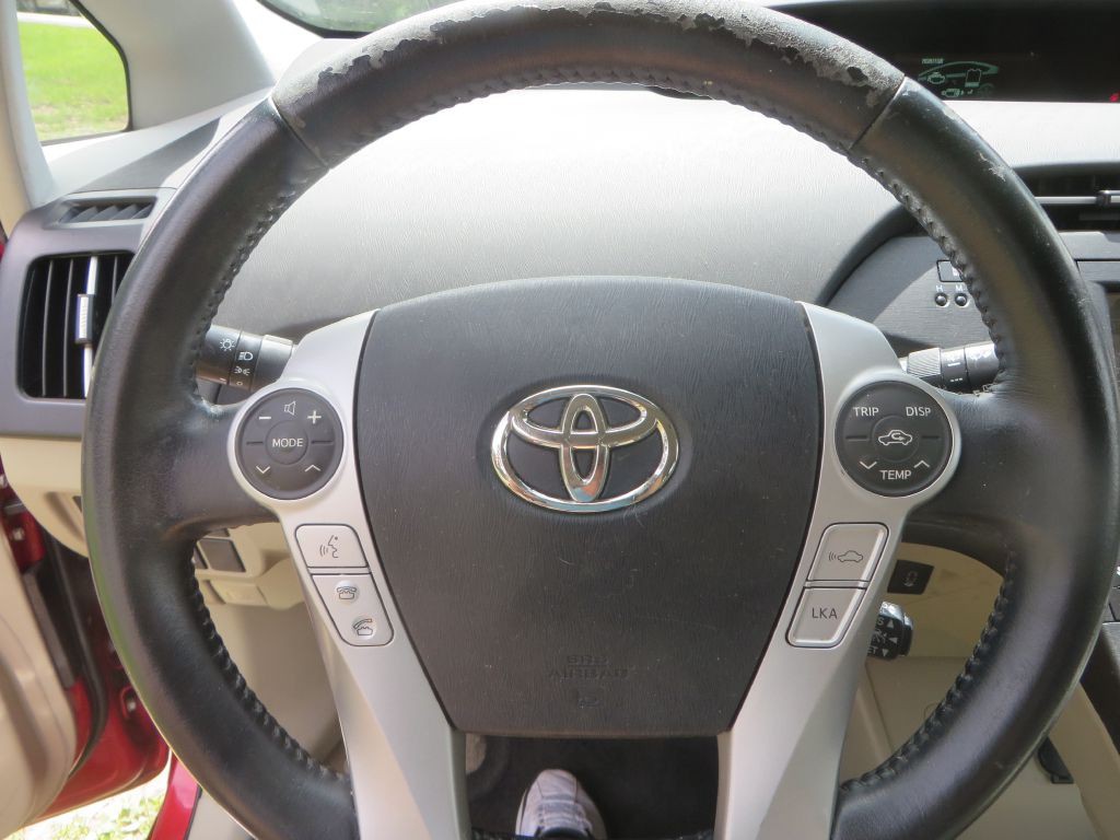 2010 Toyota Prius Image 11