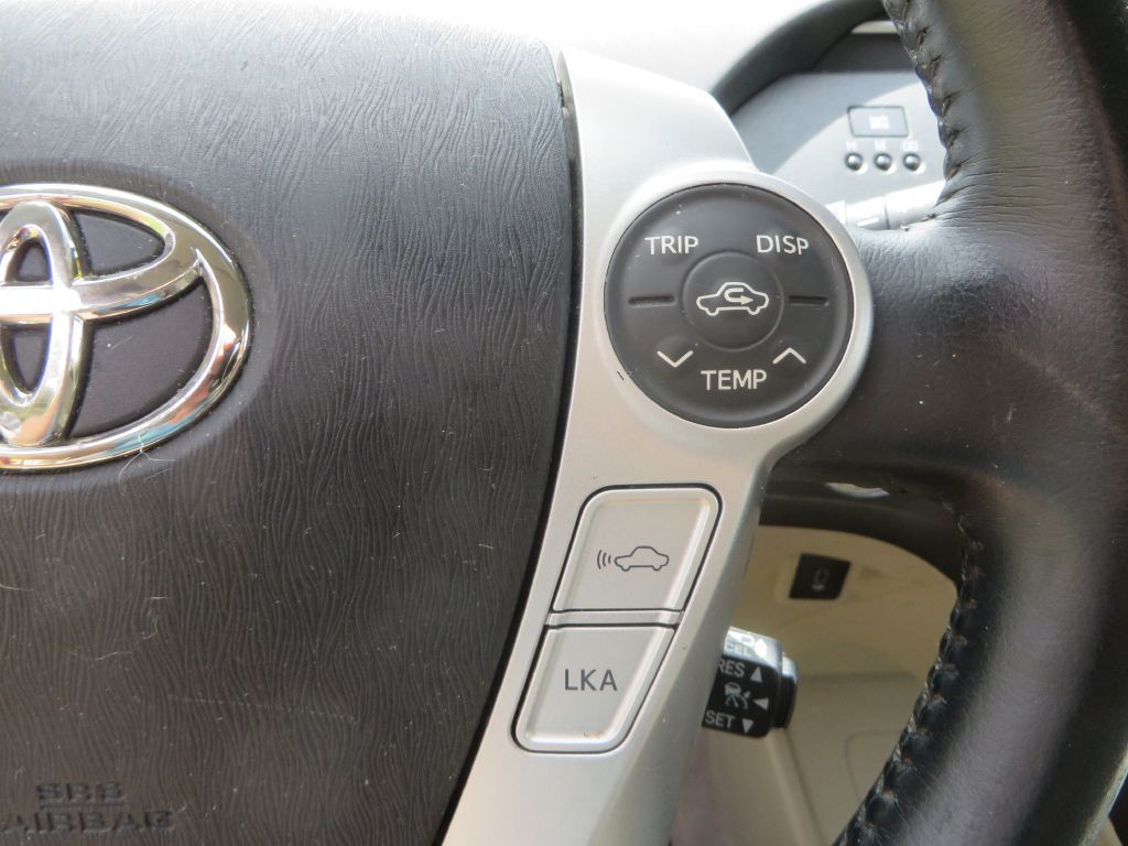 2010 Toyota Prius Image 15