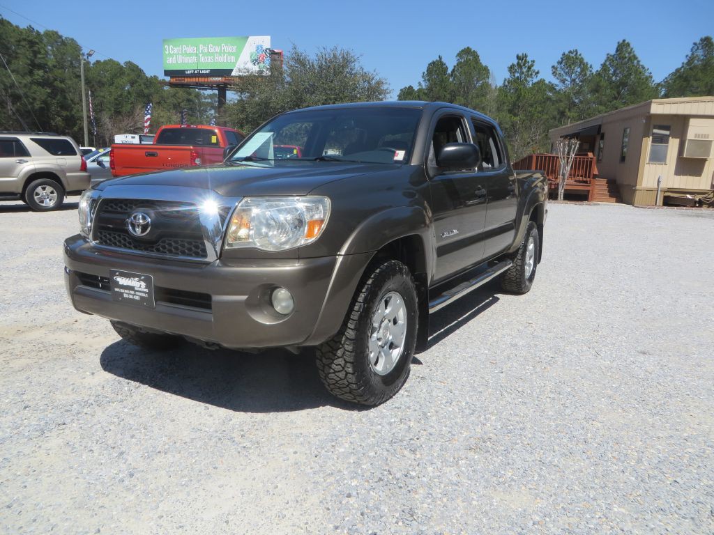 2011 Toyota Tacoma Image 2