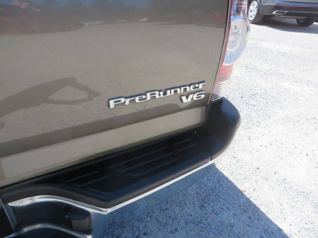 2011 Toyota Tacoma Image 9