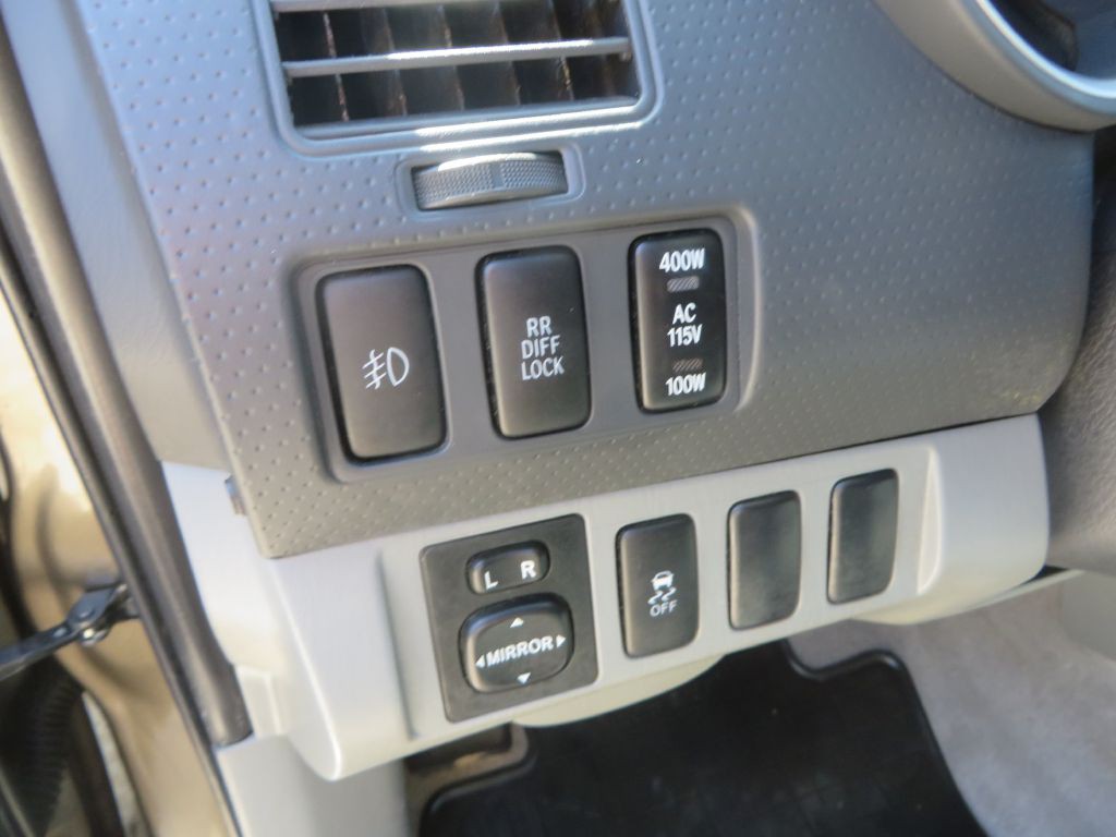 2011 Toyota Tacoma Image 18