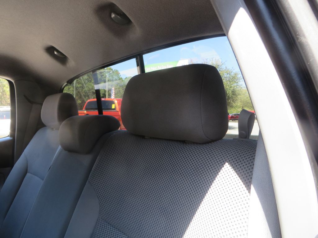 2011 Toyota Tacoma Image 22