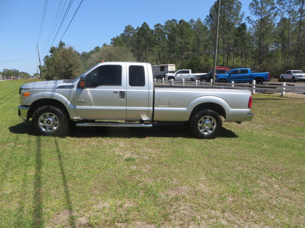 2013 Ford F-250 Image 1