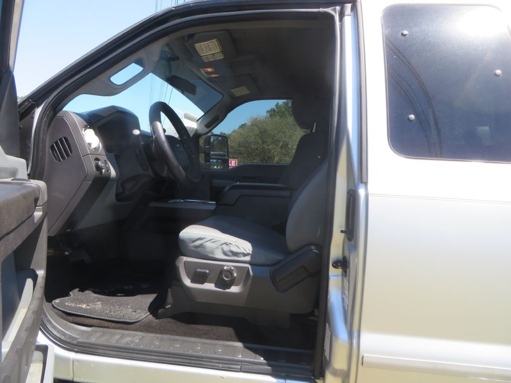 2013 Ford F-250 Image 11