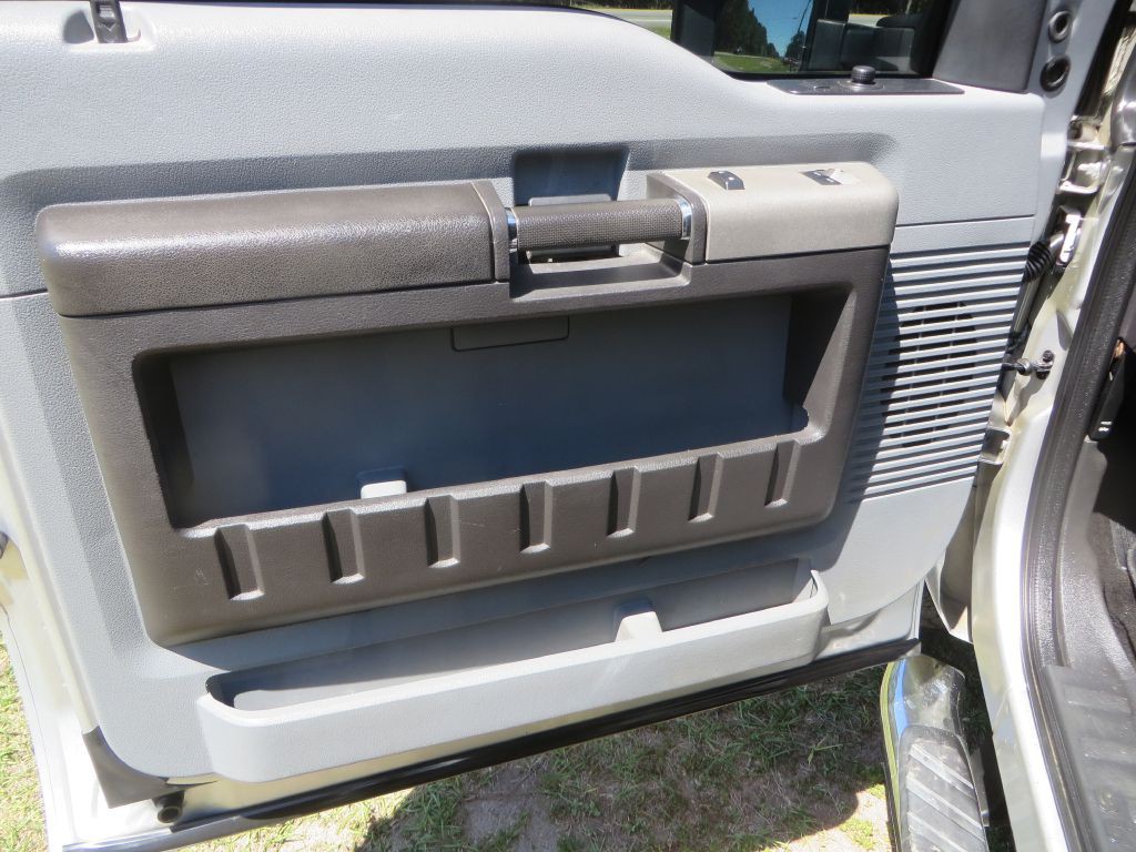 2013 Ford F-250 Image 12