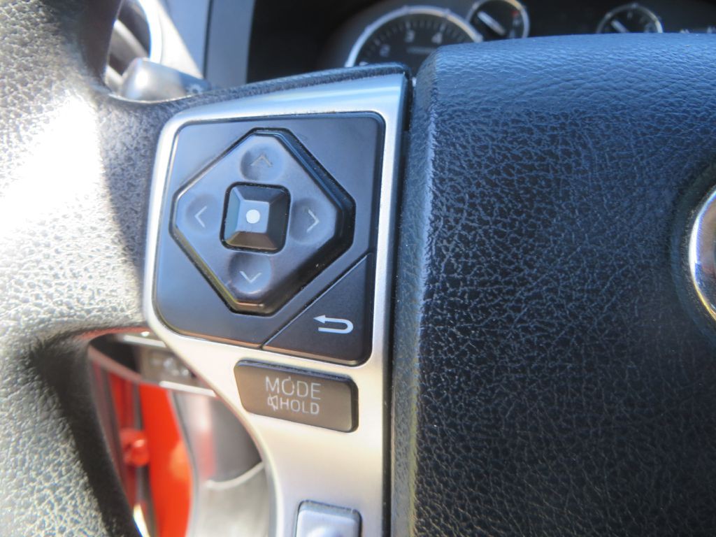 2016 Toyota Tundra Image 16