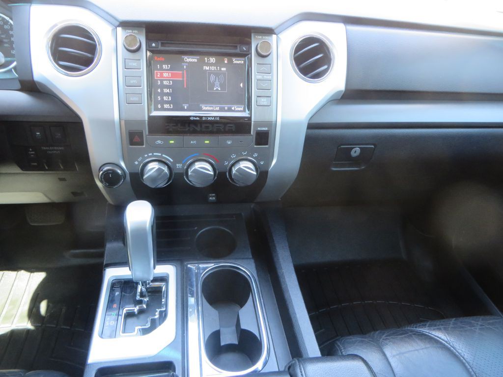 2016 Toyota Tundra Image 20