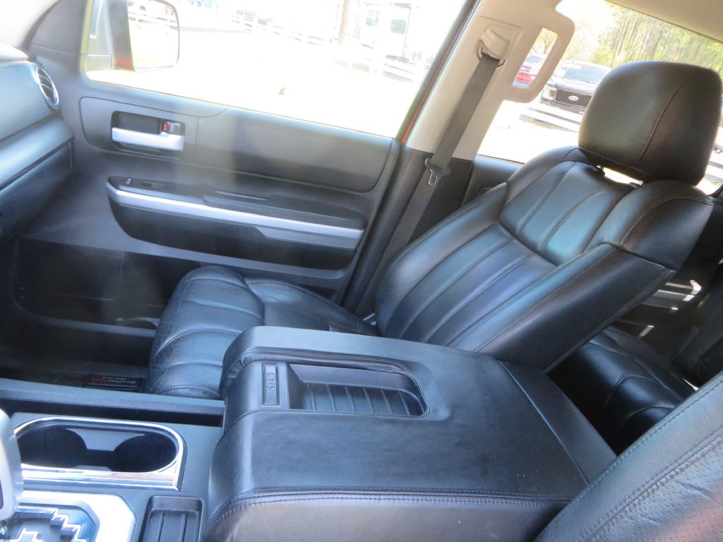 2016 Toyota Tundra Image 24
