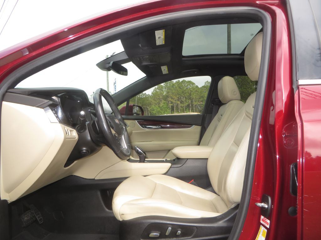 2018 Cadillac XT5 Image 9