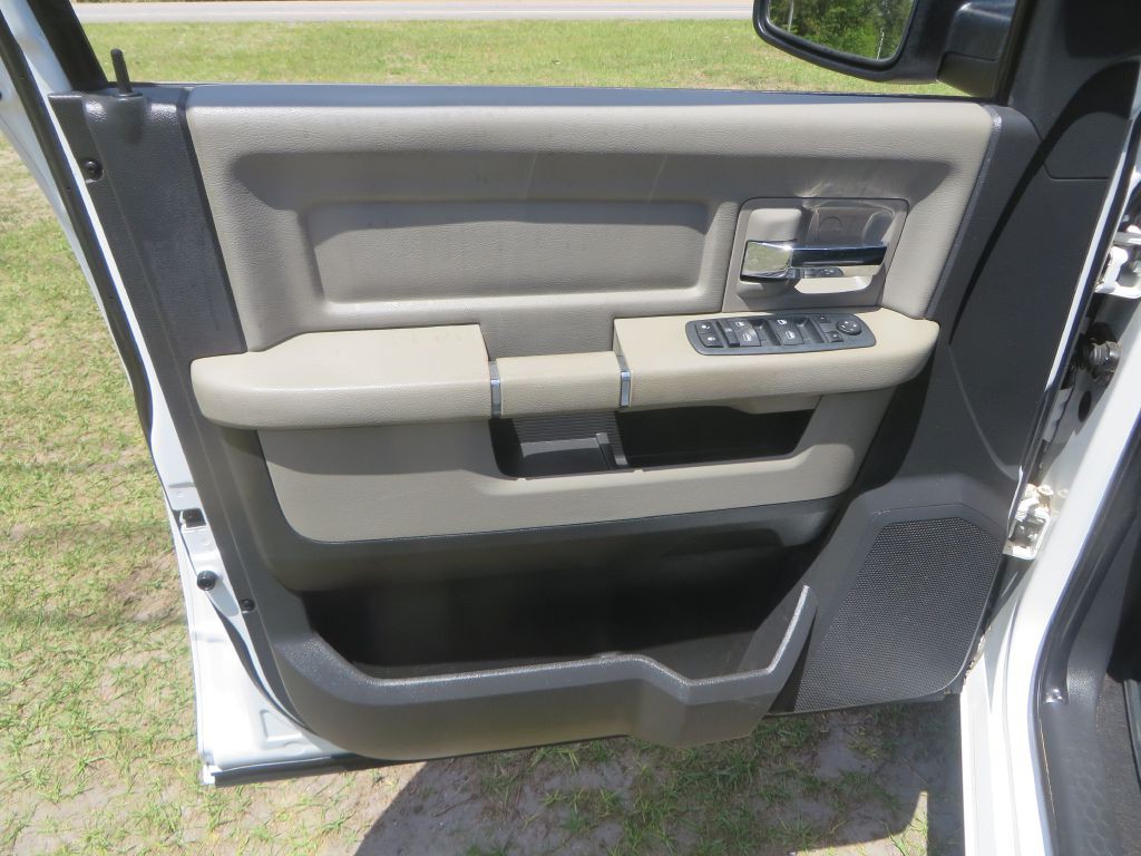 2011 Dodge Ram 1500 Image 11