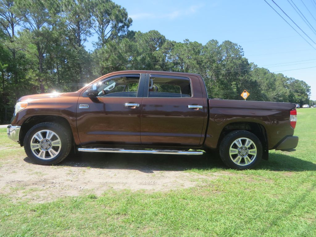 2015 Toyota Tundra Image 1