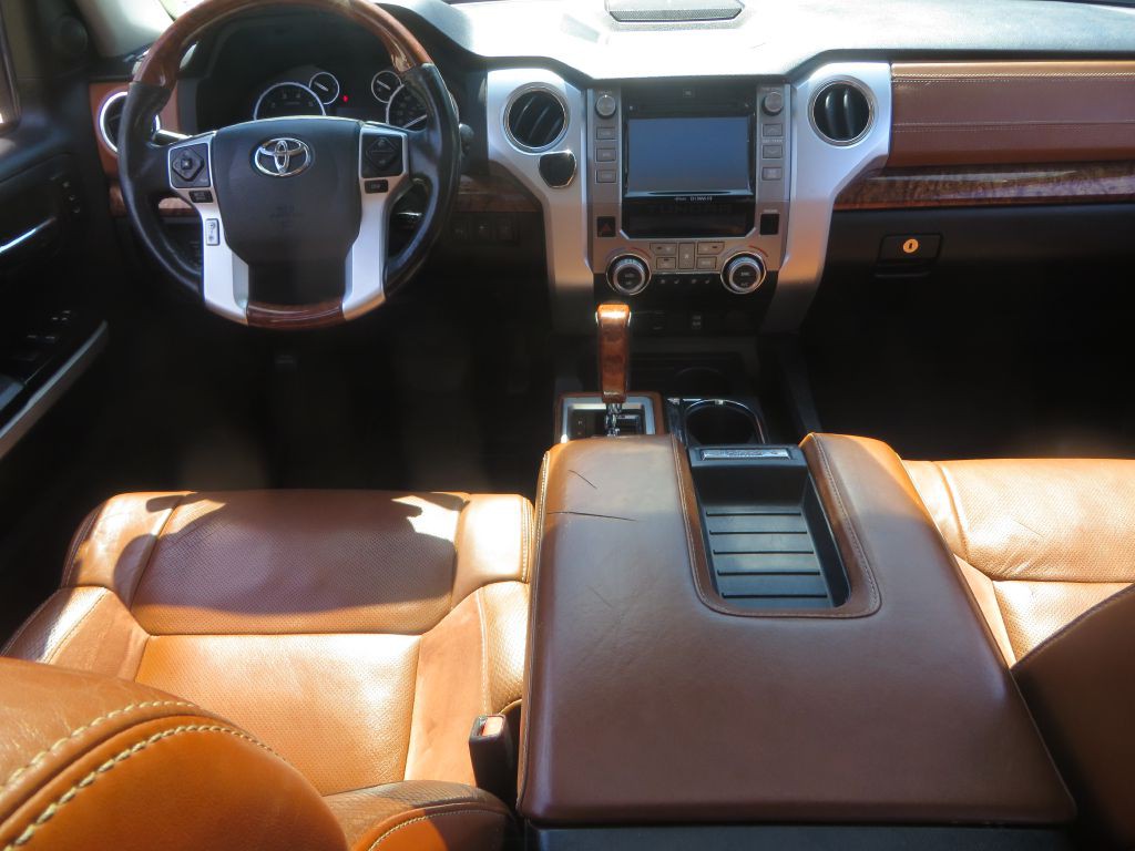 2015 Toyota Tundra Image 15