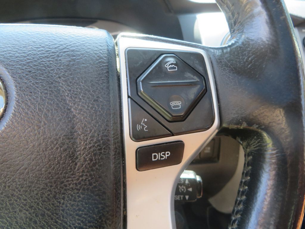 2015 Toyota Tundra Image 18