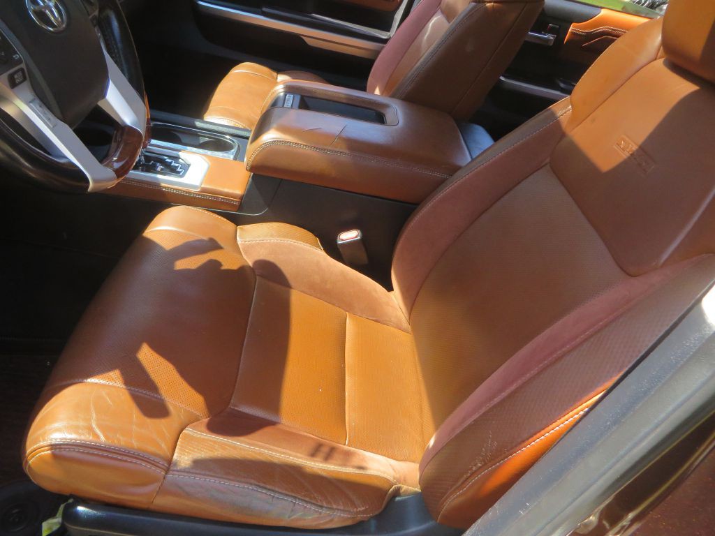 2015 Toyota Tundra Image 25