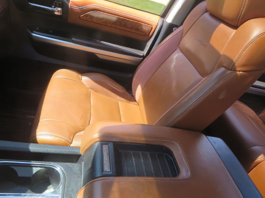 2015 Toyota Tundra Image 26