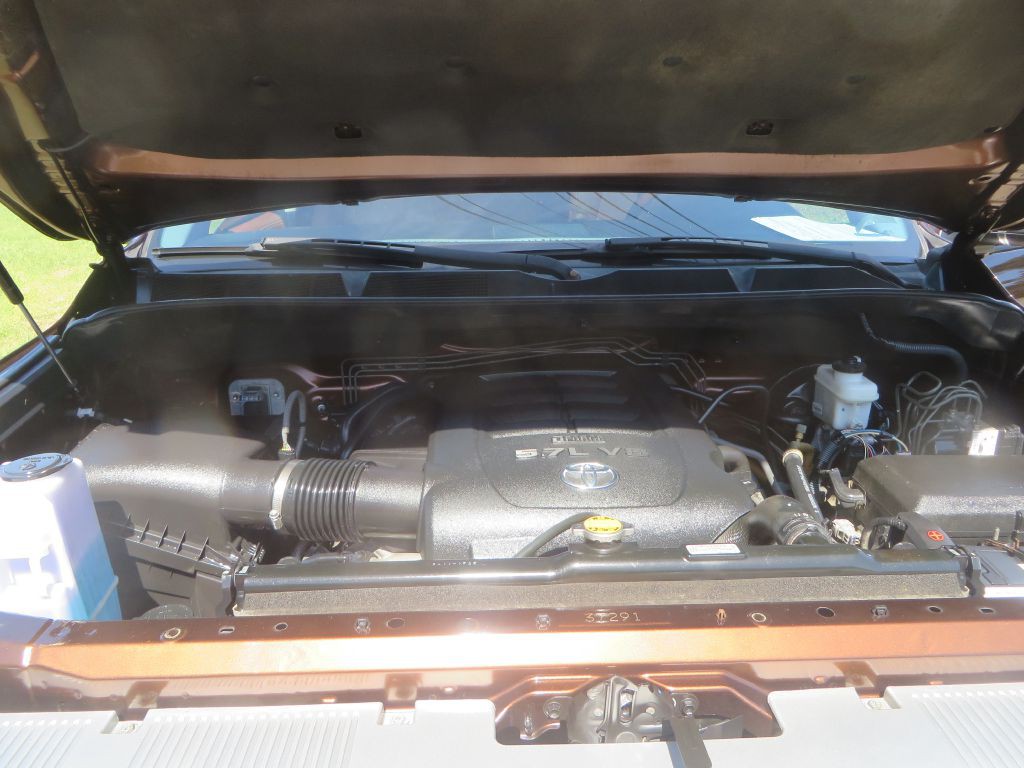 2015 Toyota Tundra Image 31
