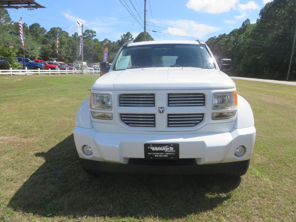 2011 Dodge Nitro Image 3