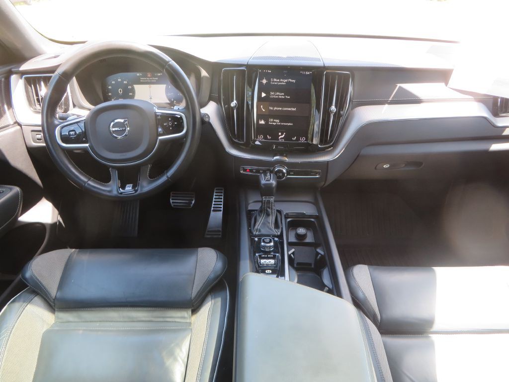 2020 Volvo XC60 Image 13